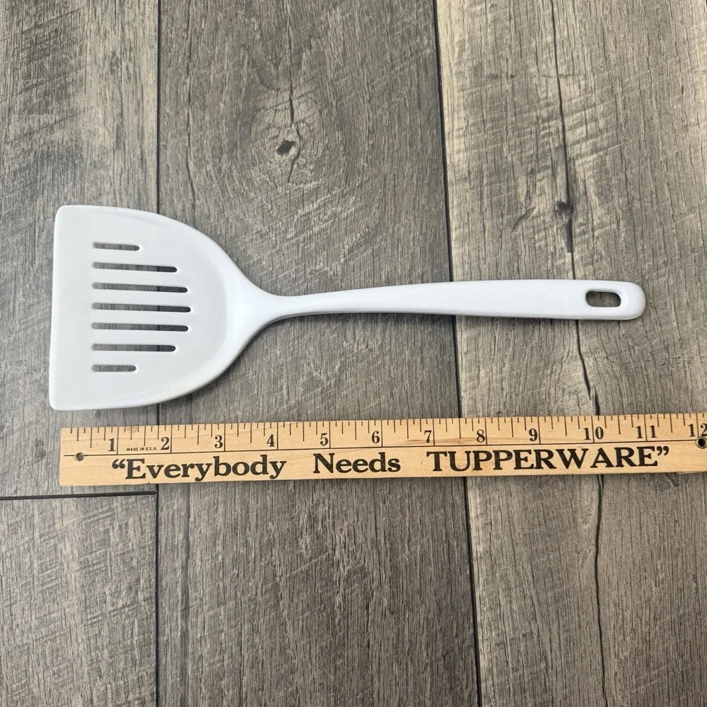 Vintage Melamine Ware Wide Slotted Spatula Flipper Turner JP 639 White 11.5